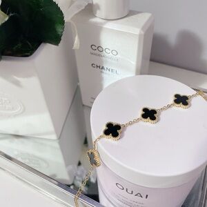 🆕 Gold Black Clover Bracelet